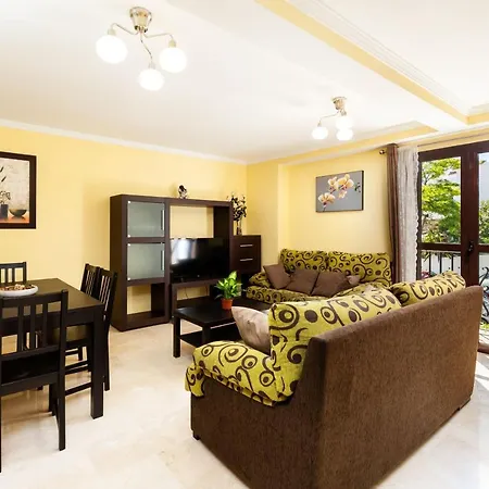 Remedios Con Patio Andaluz Apartment